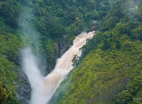 Attukad Waterfalls, Munnar